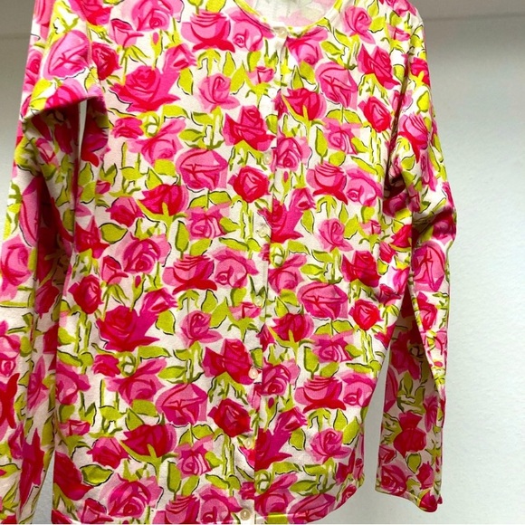OBee cardigan sweater with roses
Excellent like new condition. - Picture 1 of 4
